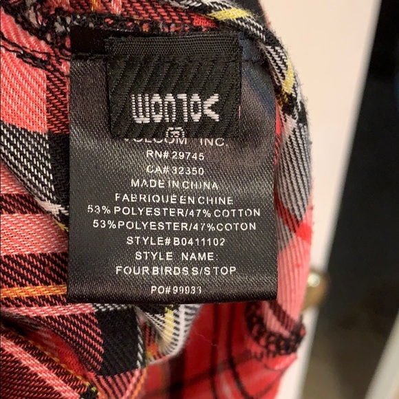 Junior’s Volcom Short Sleeve Plaid Snap Top Size M - Picture 7 of 10